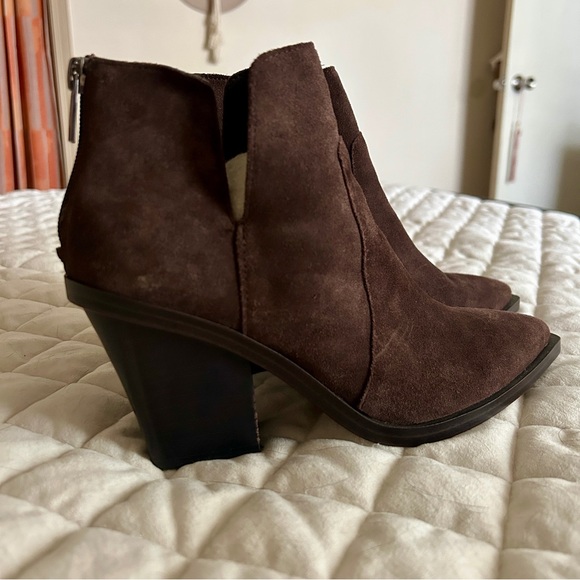 Vince Camuto Shoes - Vince Camuto Gwelona Dark Brown Booties